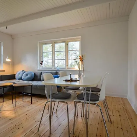 Casa de Férias Beautiful In W/ Wifi And 2 Bedrooms *
